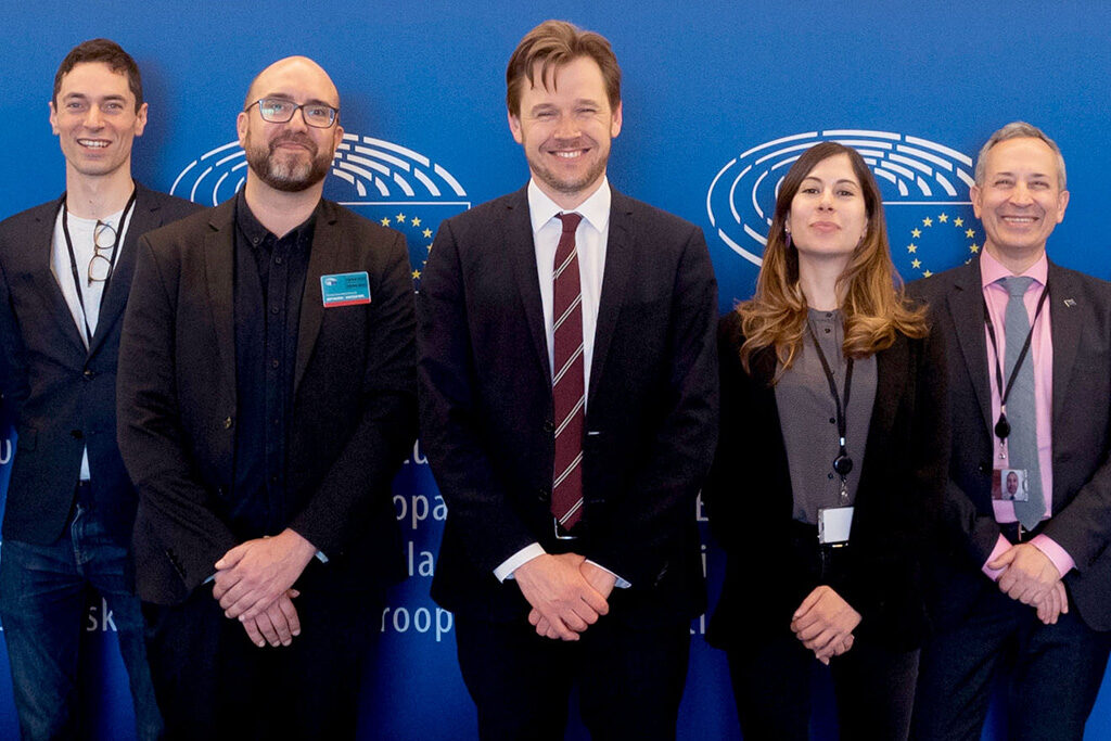 Los representantes de Igualdad Animal se reunieron con Niels Fuglsang, miembro del Parlamento Europeo.