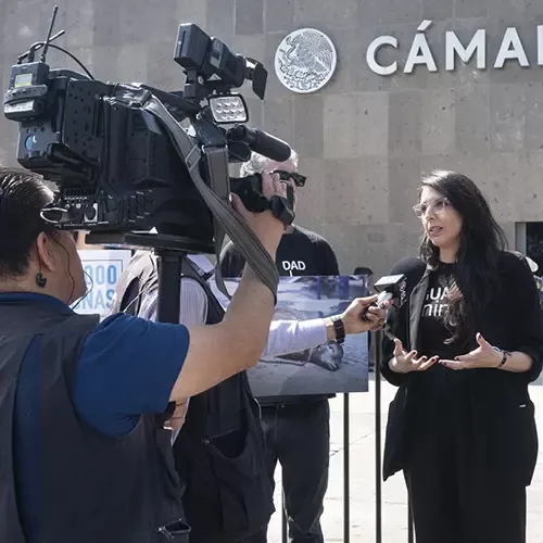 Dulce Ramirez durante una entrevista para medios de comunicación en México.