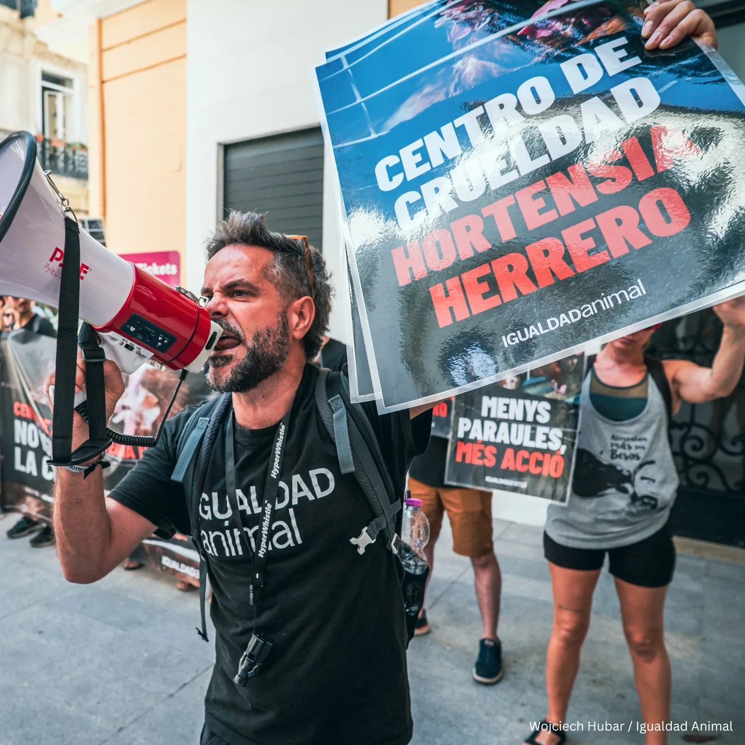 Hortensia Herrero en el punto de mira: protesta frente a su Centro de Arte 1 Hortensia Herrero en el punto de mira: protesta frente a su Centro de Arte