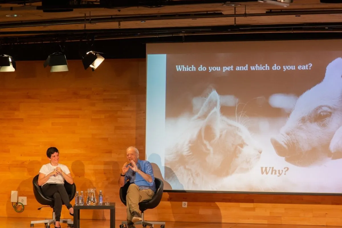 Noticia Peter Singer apoya a Igualdad Animal