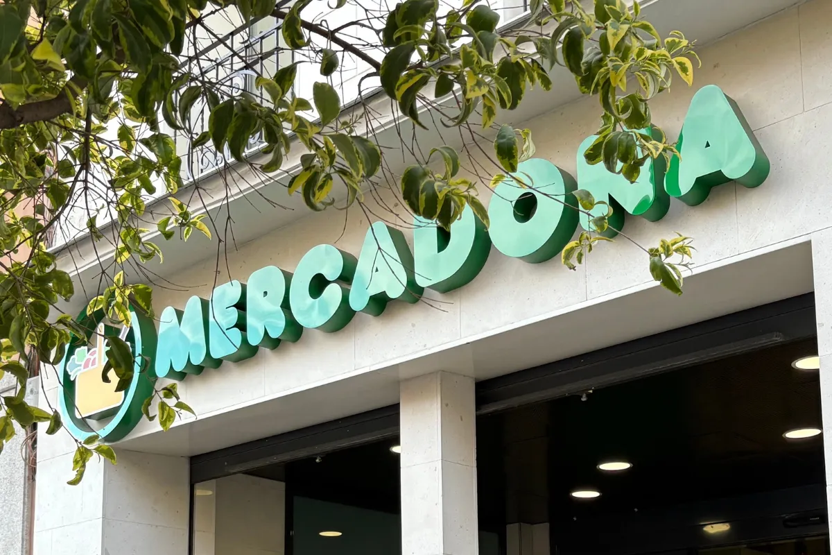 Fachada de un establecimiento de Mercadona